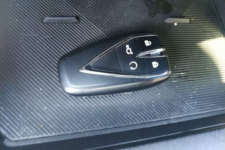 Used CHANGAN UNI-V iDD 2023 ZhiDian iDD 1.5T 113km ZhiKu Model