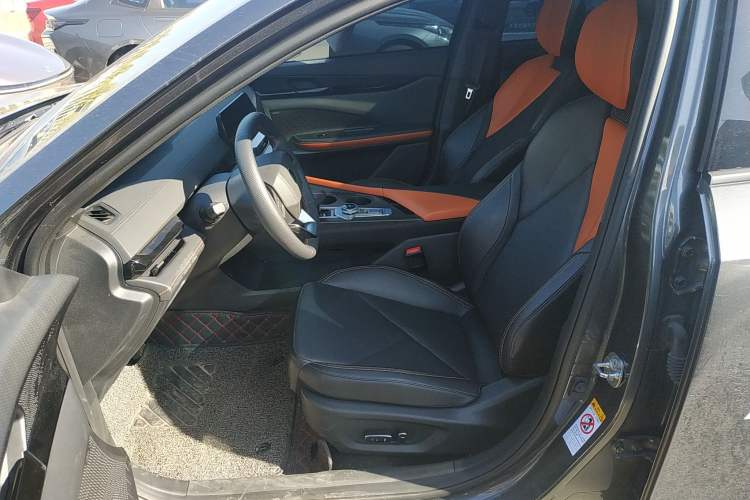 Used CHANGAN UNI-V iDD 2023 ZhiDian iDD 1.5T 113km ZhiKu Model