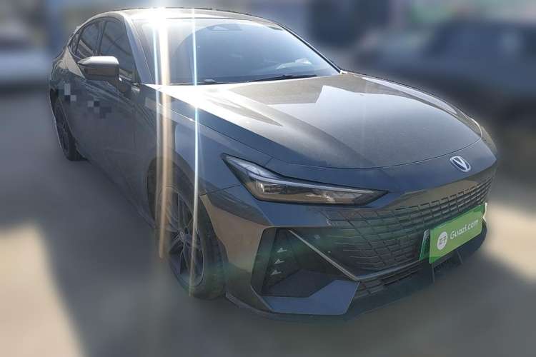 Used CHANGAN UNI-V iDD 2023 ZhiDian iDD 1.5T 113km ZhiKu Model