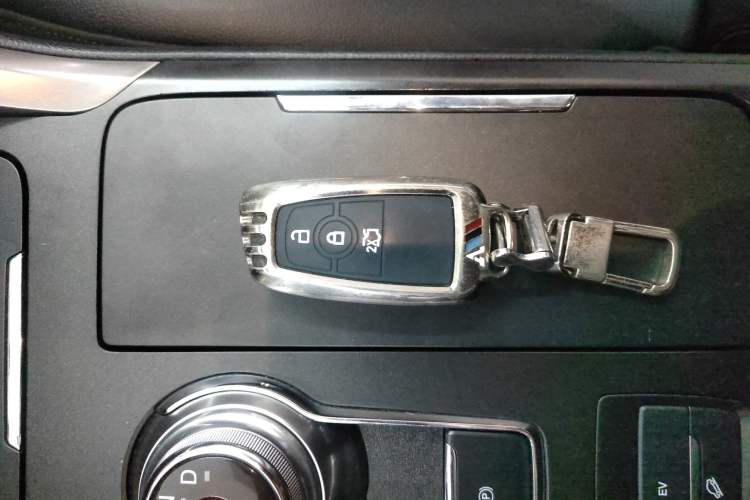 Used Ford Mondeo New Energy 2018 2.0 PHEV Smart-Controlled Fashion Edition China VI Standard