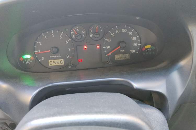 Used JAC Refine 2011 2.0L Shuttle Gasoline Comfort Edition HFC4GA3
