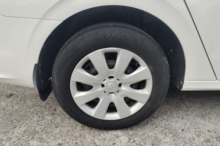 Used Peugeot 301 2018 1.6L Manual Comfort Edition Right Rear Wheel Hub