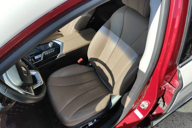 Used Geely Auto Emgrand GT 2018 1.5T MHEV Yaozun Edition