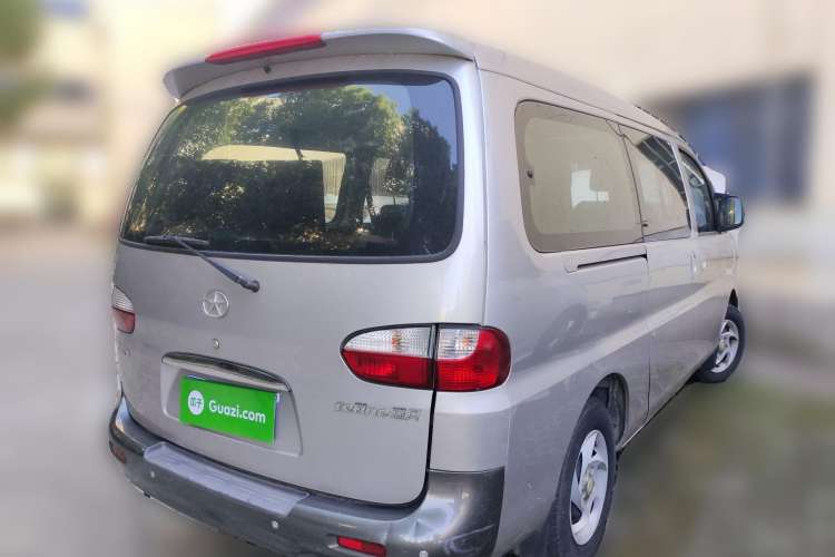 Used JAC Refine 2011 2.0L Shuttle Gasoline Comfort Edition HFC4GA3
