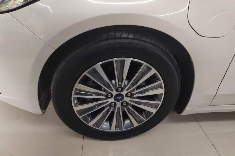 Used Ford Mondeo New Energy 2018 2.0 PHEV Smart-Controlled Fashion Edition China VI Standard