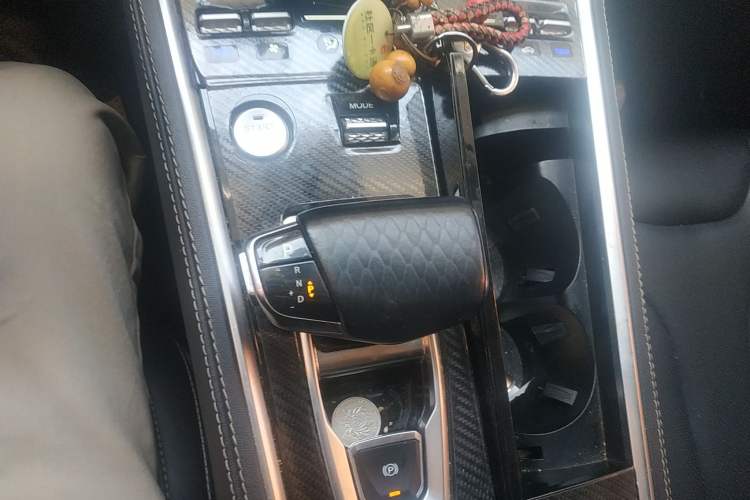 Used CHANGAN CS85 COUPE 2019 1.5T DCT Dynamic Version China VI Standard
