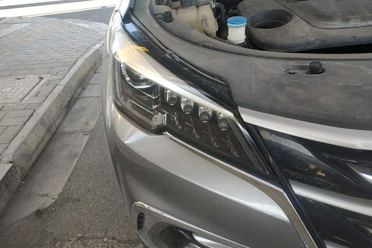 Used CHANGAN CS85 COUPE 2019 1.5T DCT Dynamic Version China VI Standard
