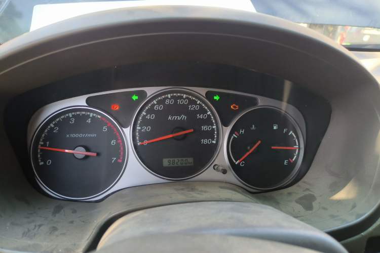 Used JMC Baodian 2015 2.8T New Fashion Diesel Two-Wheel Drive Comfort Edition JX493ZLQ4C
