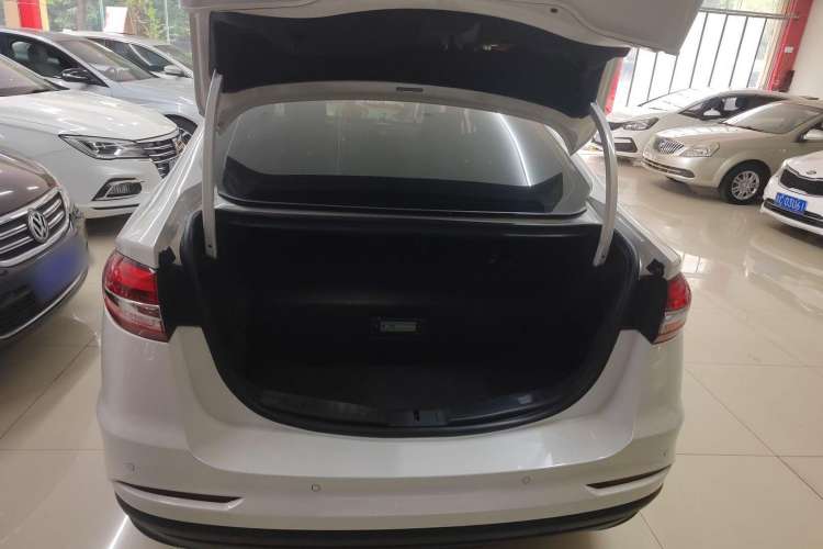 Used Ford Mondeo New Energy 2018 2.0 PHEV Smart-Controlled Fashion Edition China VI Standard