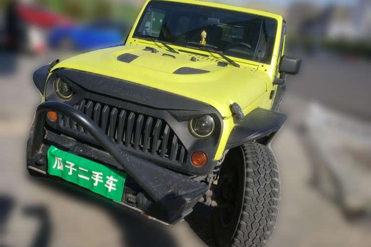 Used Jeep Wrangler 2011 3.8L Sahara two-door model