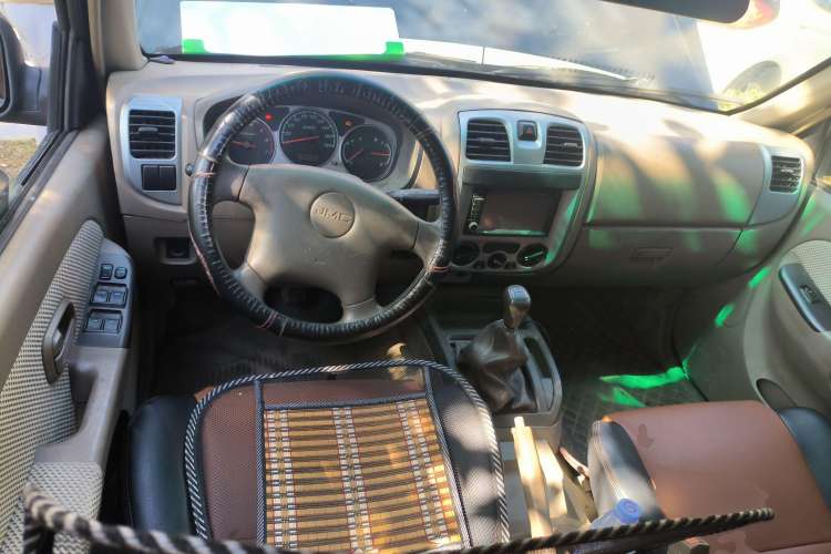 Used JMC Baodian 2015 2.8T New Fashion Diesel Two-Wheel Drive Comfort Edition JX493ZLQ4C
