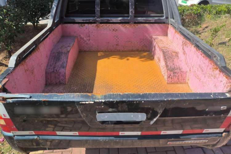 Used JMC Baodian 2015 2.8T New Fashion Diesel Two-Wheel Drive Comfort Edition JX493ZLQ4C
