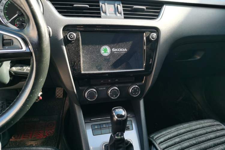 Used Skoda Octavia 2018 Station Wagon TSI280 DSG Luxury Edition
