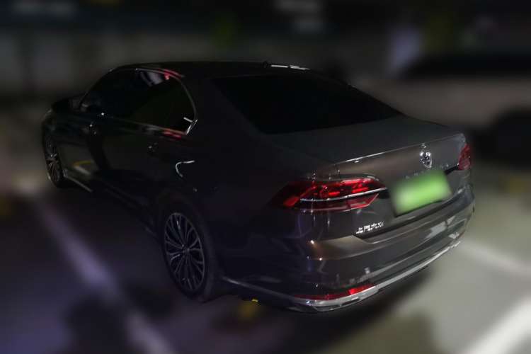 Used Volkswagen Phideon 2018 Revised Version 380TSI Two-Wheel Drive Business Edition
