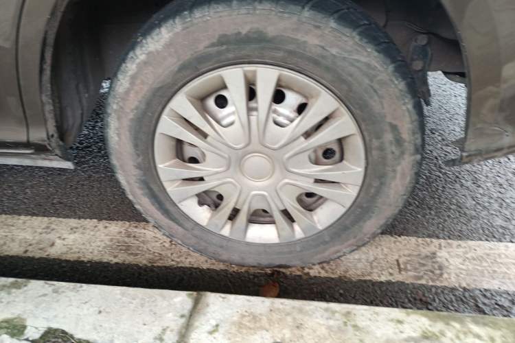 Used Foton Scenic G5 2019 2.0L New Express 6-Seater 1TZ
