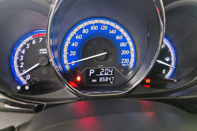 Used Toyota YARiS L Zhi Xiang 2017 1.5GS CVT Dynamic Edition Odometer Close Up