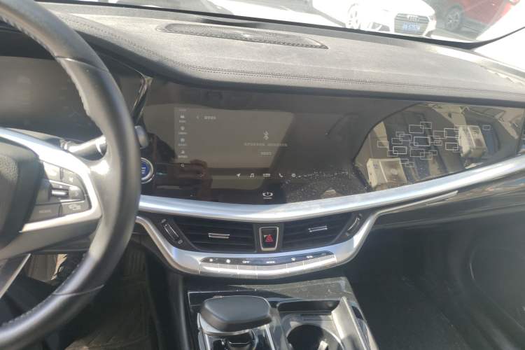 Used Geely Auto Emgrand GT New Energy 2018 1.5T PHEV Yaoxiang Edition Audio And AC Panel