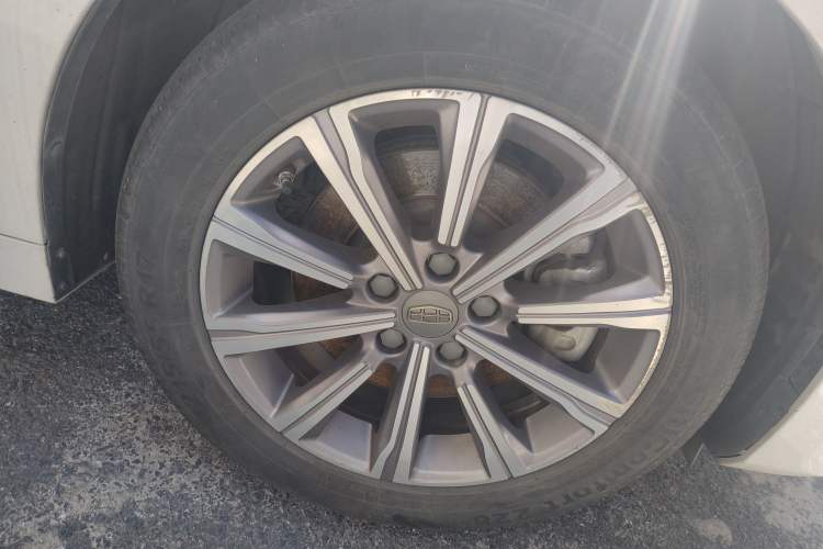 Used Geely Auto Emgrand GT New Energy 2018 1.5T PHEV Yaoxiang Edition Right Front Wheel Hub
