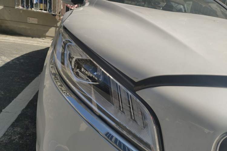 Used Geely Auto Emgrand GT New Energy 2018 1.5T PHEV Yaoxiang Edition Right Front Headlight