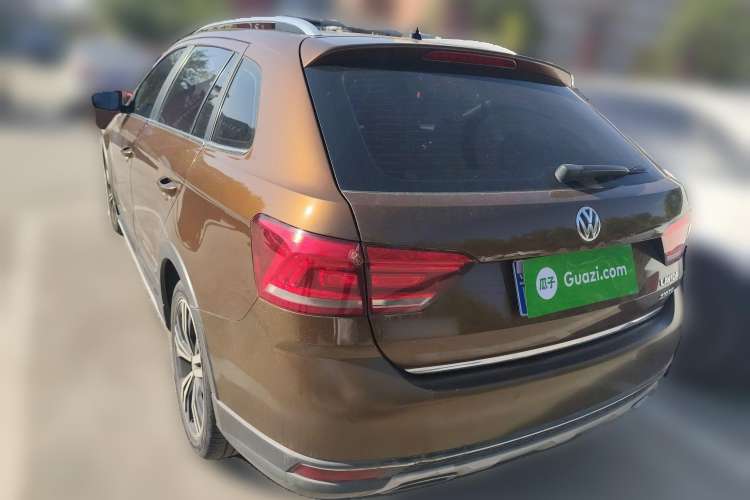 Used Volkswagen Cross Lavida 2017 230TSI DSG Luxury Edition
