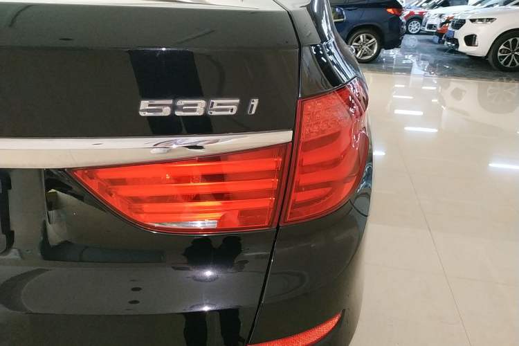 Used BMW 5 Series GT 2010 535i Leading Model