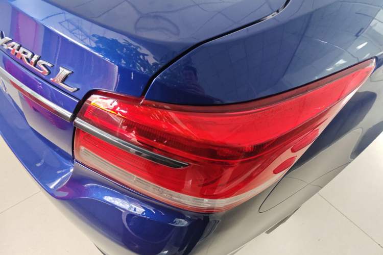Used Toyota YARiS L Zhi Xiang 2017 1.5GS CVT Dynamic Edition Right Rear Taillight