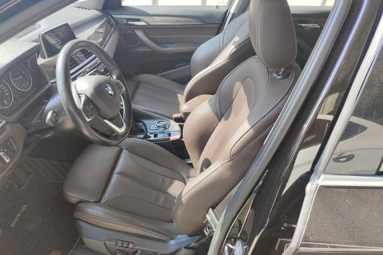 Used BMW X1 2018 xDrive20Li Luxury Edition
