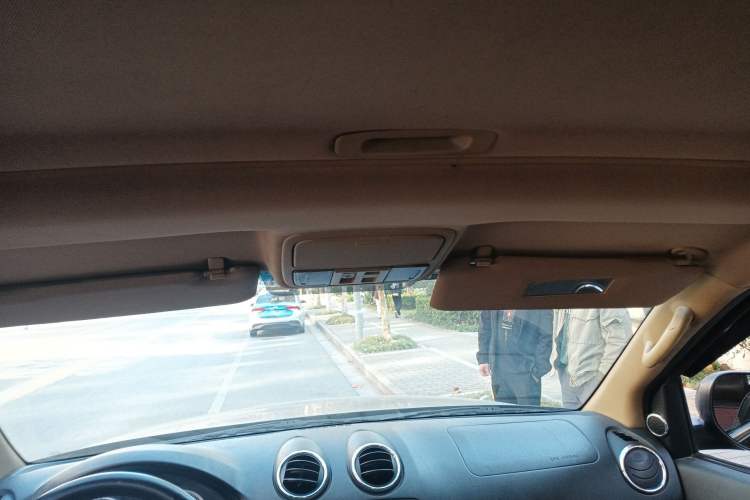 Used JMC Yusheng S350 2011 2.4T Four-Wheel-Drive Ultra-Luxury 5-Seater