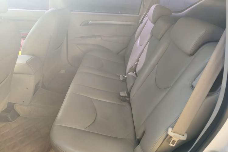 Used Land X8 2012 Explorer Edition 2.4L Gasoline 4X2 Ultra-Luxury Model
