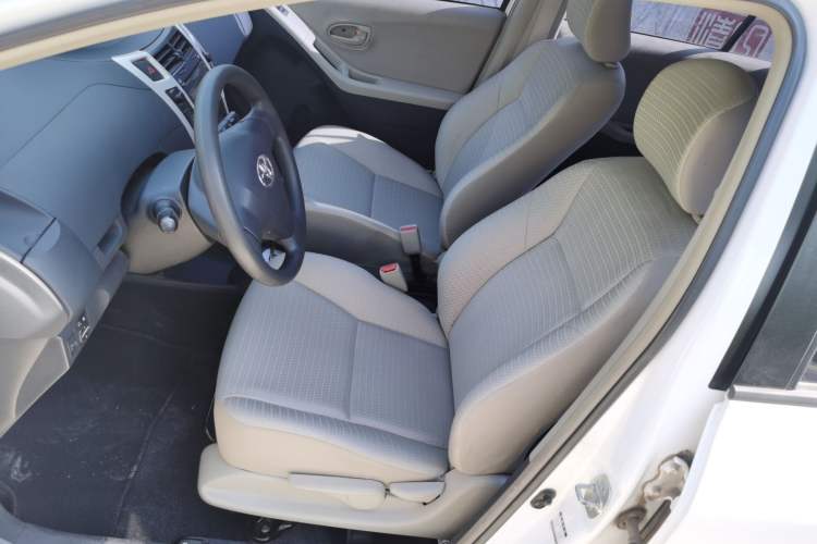 Used Toyota Yaris 2011 1.6E Automatic Charm Edition
