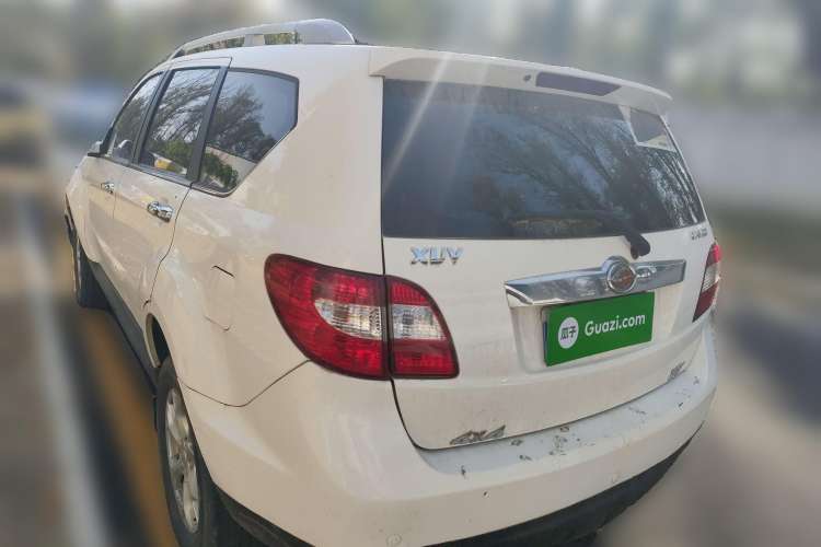 Used Land X8 2012 Explorer Edition 2.4L Gasoline 4X2 Ultra-Luxury Model
