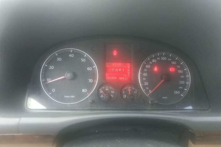 Used Volkswagen Touran 2008 1.8T ZhiZun Edition Automatic 5-Seater Instrument Cluster