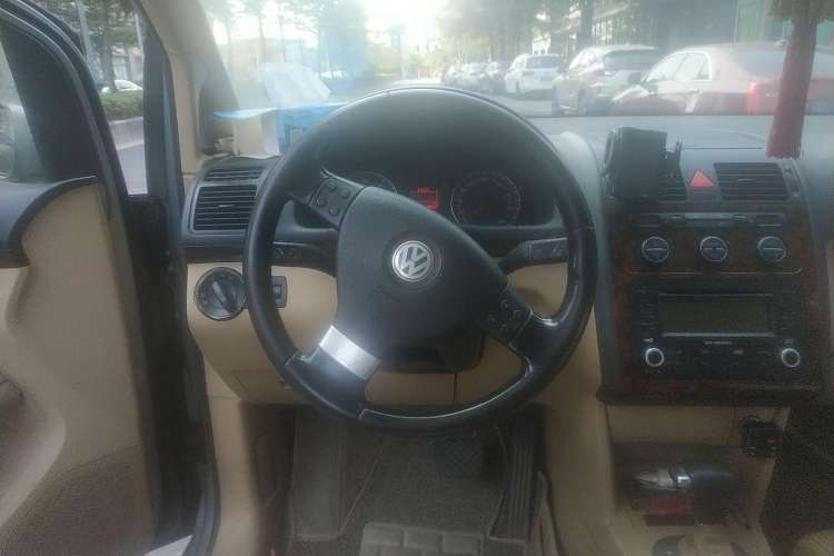 Used Volkswagen Touran 2008 1.8T ZhiZun Edition Automatic 5-Seater Steering Wheel