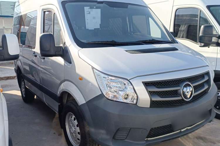 Used Foton Toano 2022 2.0T Manual Urban Edition Short Wheelbase Mid-Height Design Rear Single Tire 5/6/9-Seater Configuration 4F20TC3