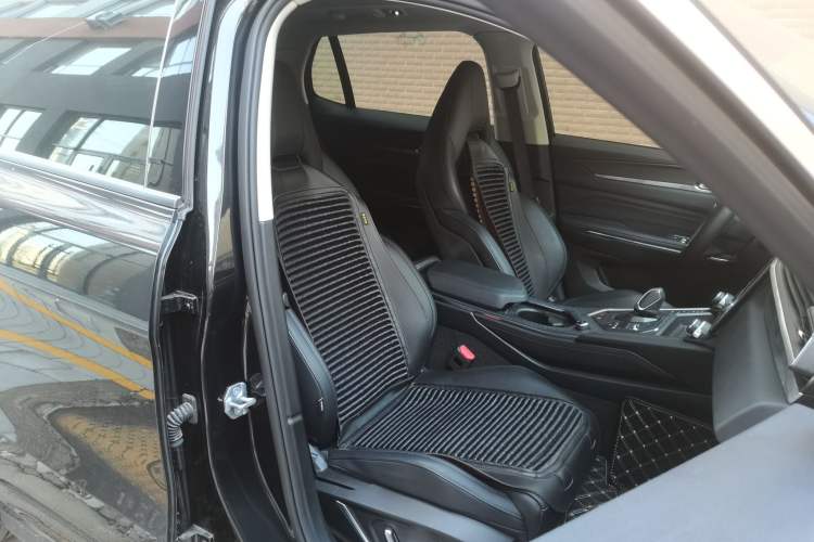 Used Lynk & Co 01 2021 2.0TD Two-Wheel-Drive Pro Trim