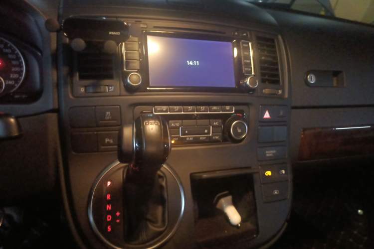 Used Volkswagen Multivan 2014 2.0 TSI Four-Wheel-Drive Executive Edition