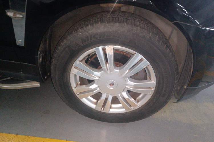 Used Cadillac SRX 2011 3.0L Luxury Model
