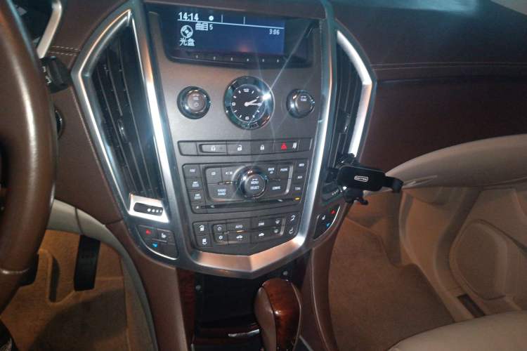 Used Cadillac SRX 2011 3.0L Luxury Model
