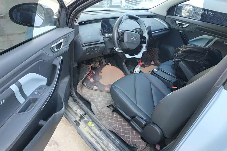 Used Chery New Energy Boundless Pro 2022 301km "WoW" Edition Lithium Iron Phosphate
