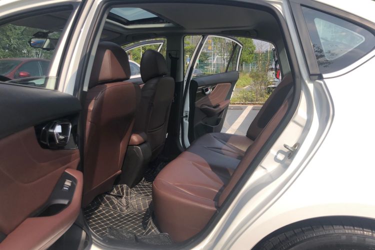 Used Soueast A5 Wing Dance 2019 1.5L CVT Wing Platinum Edition China VI
