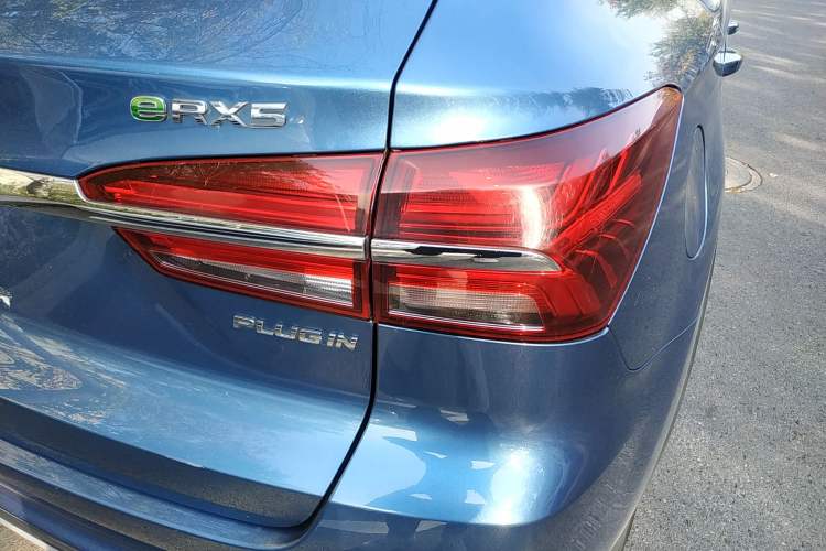 Used Roewe RX5 New Energy 2017 eRX5 50T Hybrid Connected Prestige Flagship Edition
