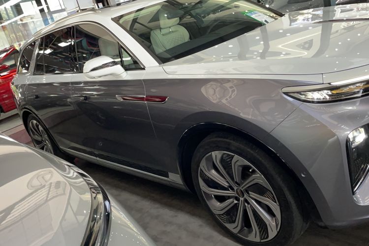 Used Hongqi E-HS9 2022 660 km Range Flagship Edition Four Seats
