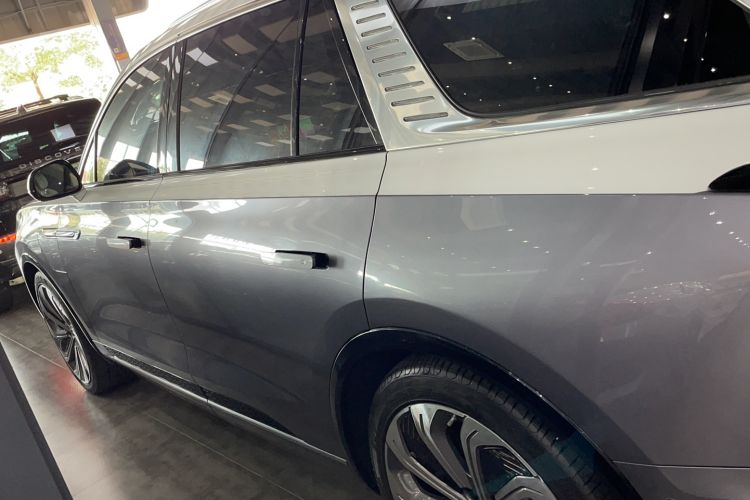 Used Hongqi E-HS9 2022 660 km Range Flagship Edition Four Seats
