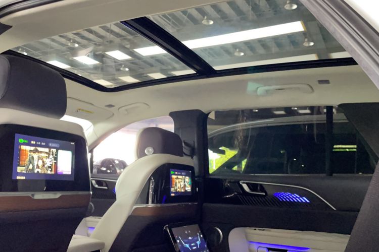 Used Hongqi E-HS9 2022 660 km Range Flagship Edition Four Seats
