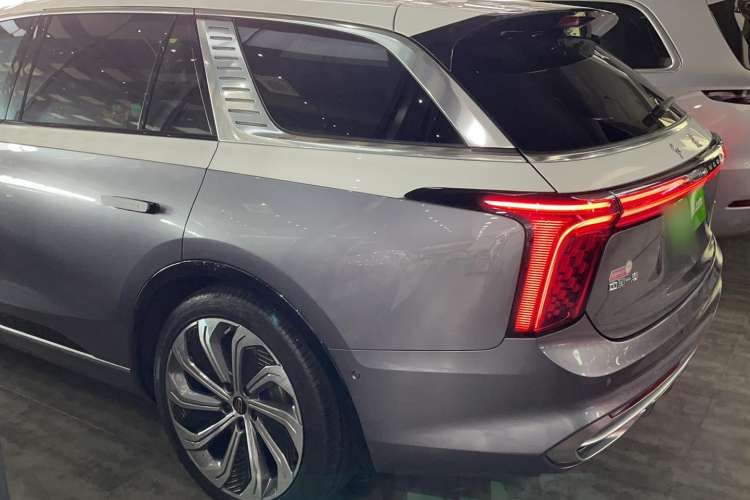 Used Hongqi E-HS9 2022 660 km Range Flagship Edition Four Seats
