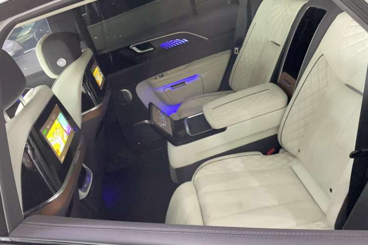 Used Hongqi E-HS9 2022 660 km Range Flagship Edition Four Seats
