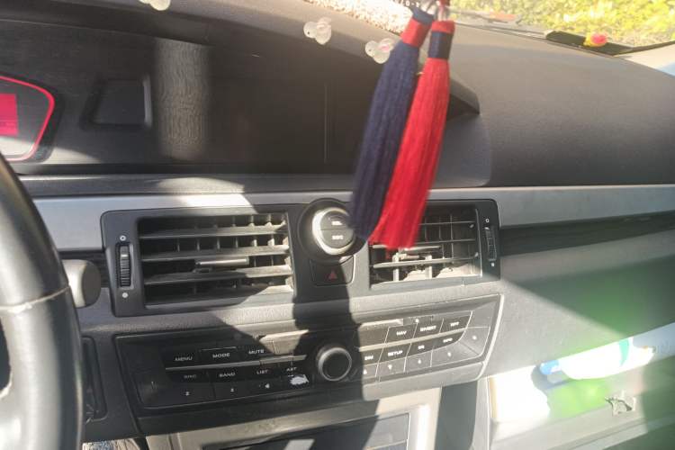 Used Roewe 550 2012 550 1.8L Automatic Value Edition
