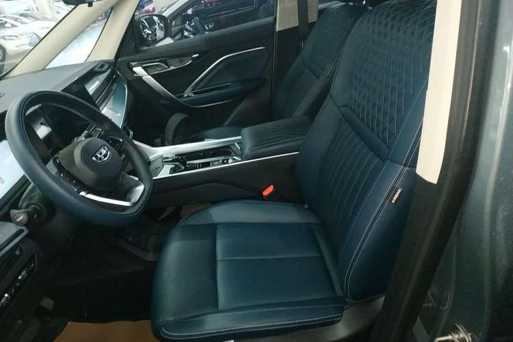 Used Geely Auto Jiajie 2023 Geely Jiaji L 1.5TD DCT Luxury Model