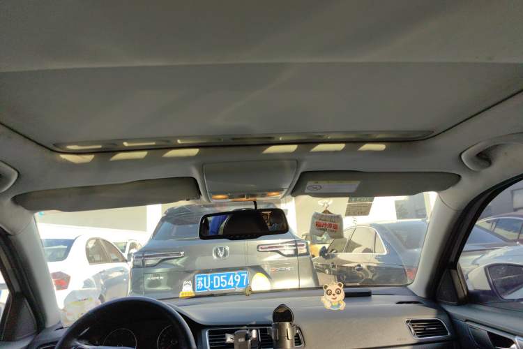 Used Volkswagen Cross Lavida 2014 1.4TSI DSG
