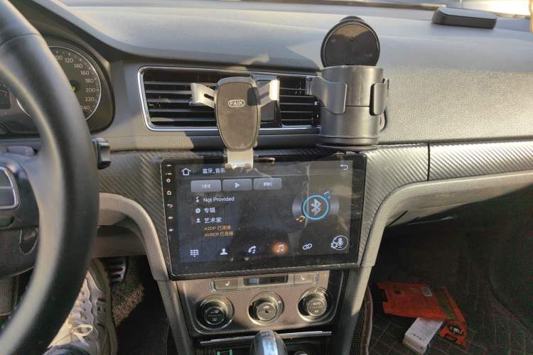 Used Volkswagen Cross Lavida 2014 1.4TSI DSG
